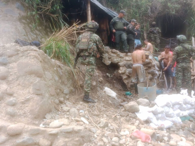 Capturan a 11 personas por minería ilegal en zona rural de Supía